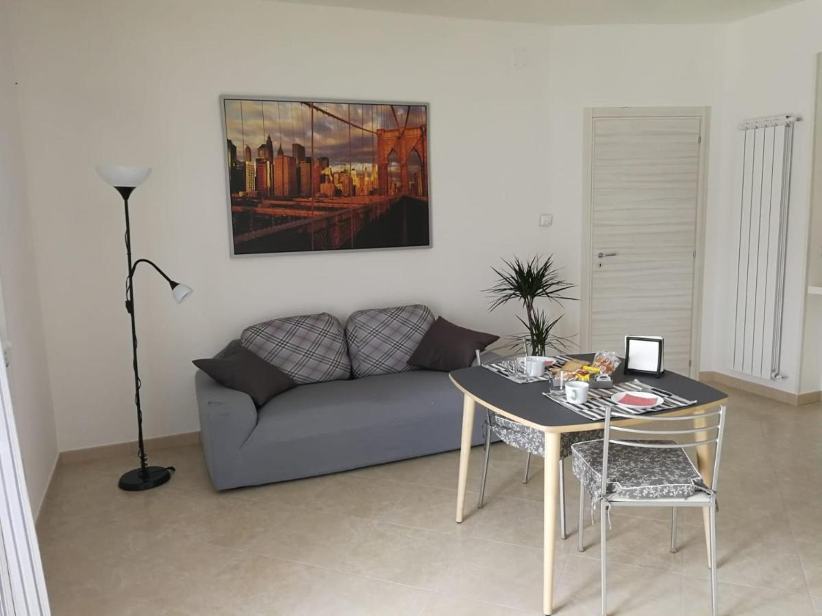 Beb Del Carmelo Apartamento Mercato San Severino Exterior foto