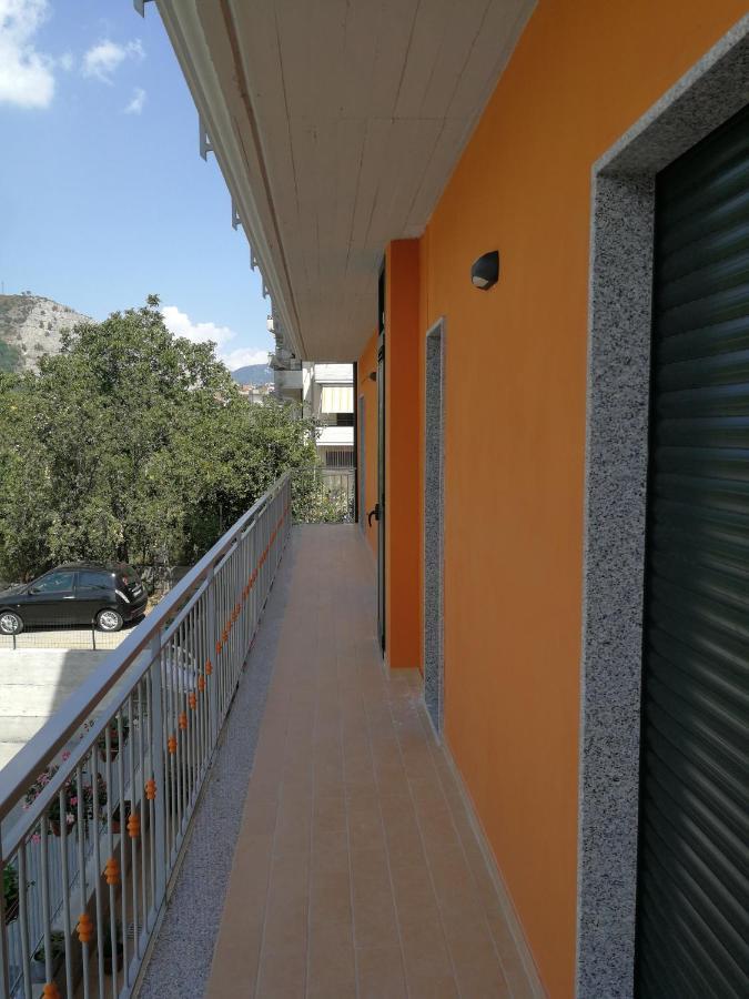 Beb Del Carmelo Apartamento Mercato San Severino Exterior foto